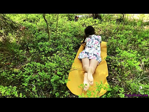 ❤️ Ang Estranghero sa Tinder Nag-masturbate sa Akong Pussy ug Mabination sa Kakahoyan ️ Fucking video  sa amon ﹏