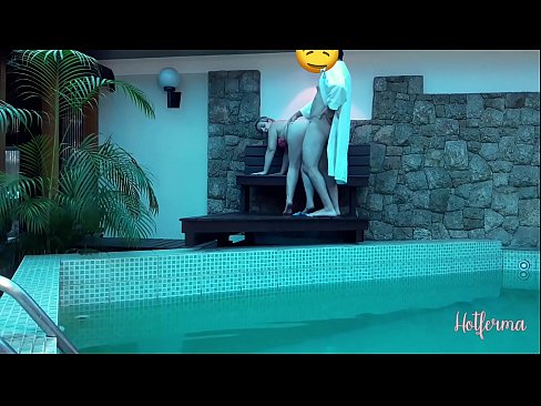 ❤️ Giimbitar sa amo ang katabang sa pool, apan dili makasukol sa init ️ Fucking video  sa amon ﹏